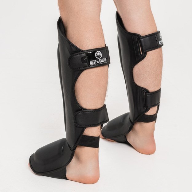 Dirbtinės odos blauzdų ir pėdų apsaugos (juodos) 2